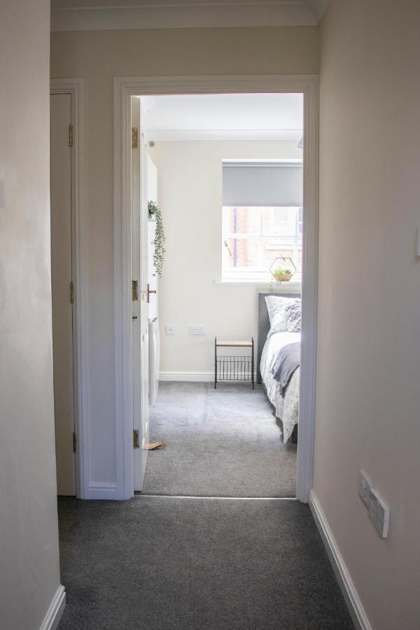 Lovely 3-Bedroom Apartment In Colchester Exterior foto